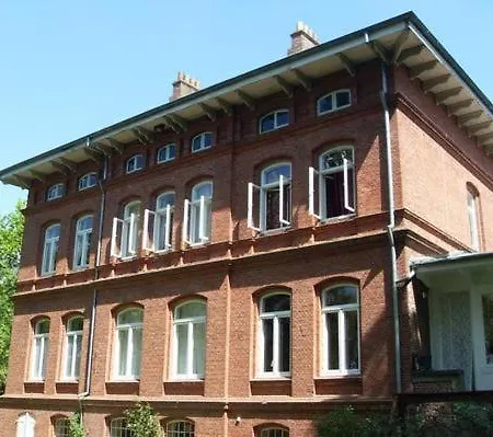 Apartment Haus Im Park Hebbel Stuben Mit Gr, Wohnkueche Tv